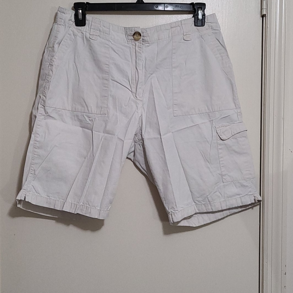 Van Heusen shorts